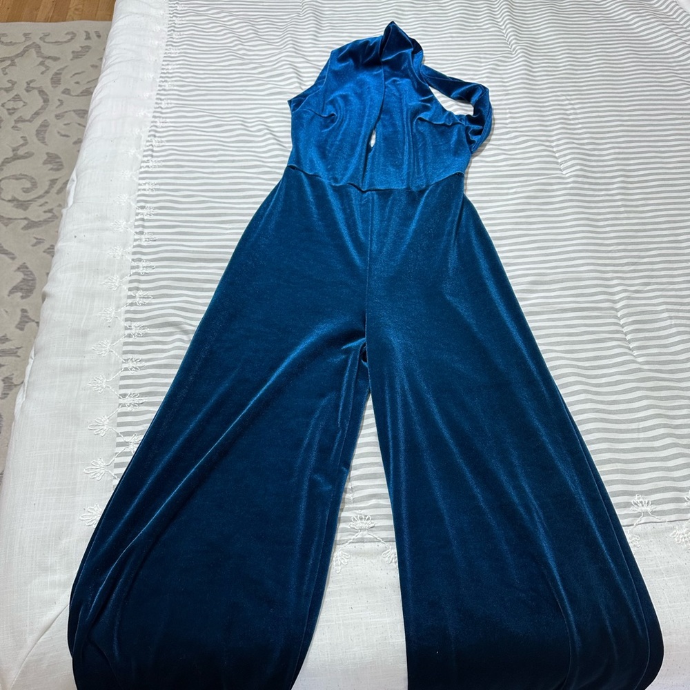 Lulus blue velvet wide leg stretch jumpsuit with criss cross back